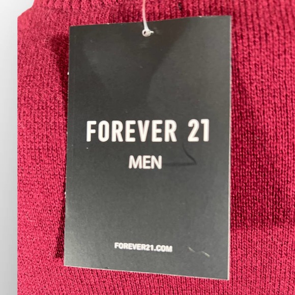 Forever 21 Men (M) Portrait Line Art Graphic Sweater Burgundy/Red NWT - Picture 5 of 8